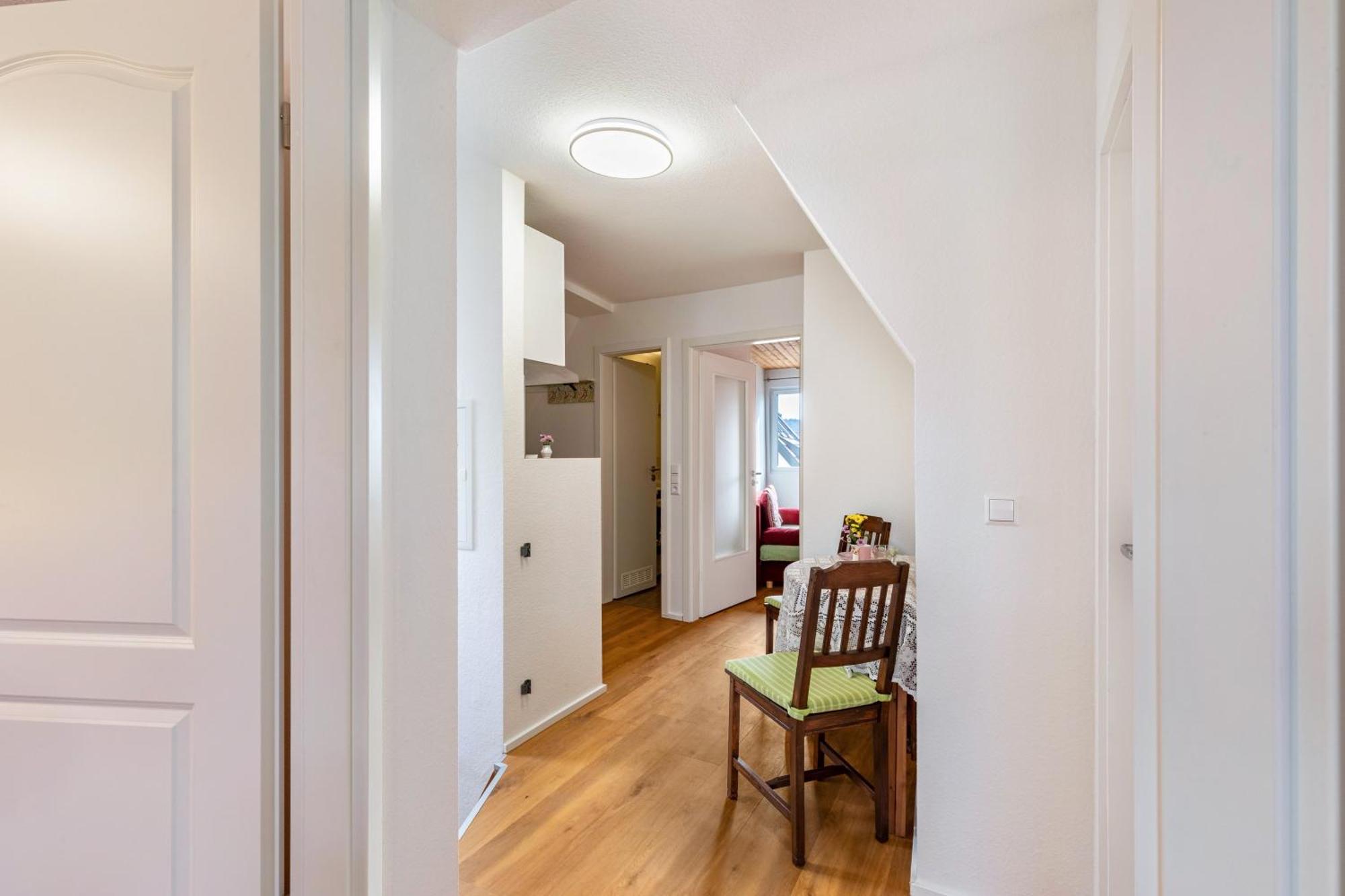 Apartmenthaus Ferienwohnungen Sila Weinstadt Eksteriør billede