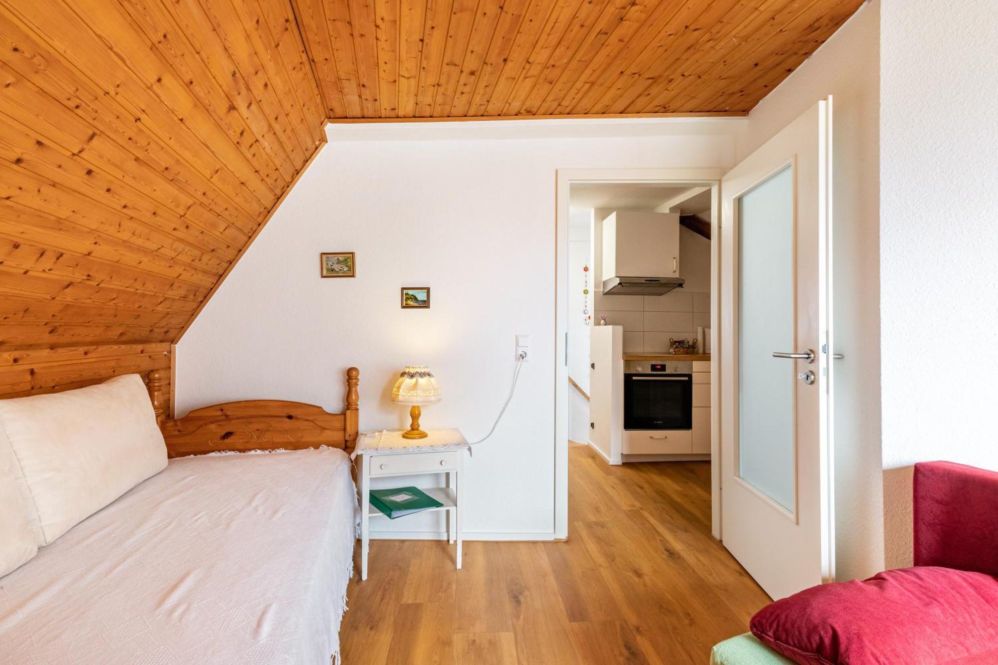 Apartmenthaus Ferienwohnungen Sila Weinstadt Eksteriør billede