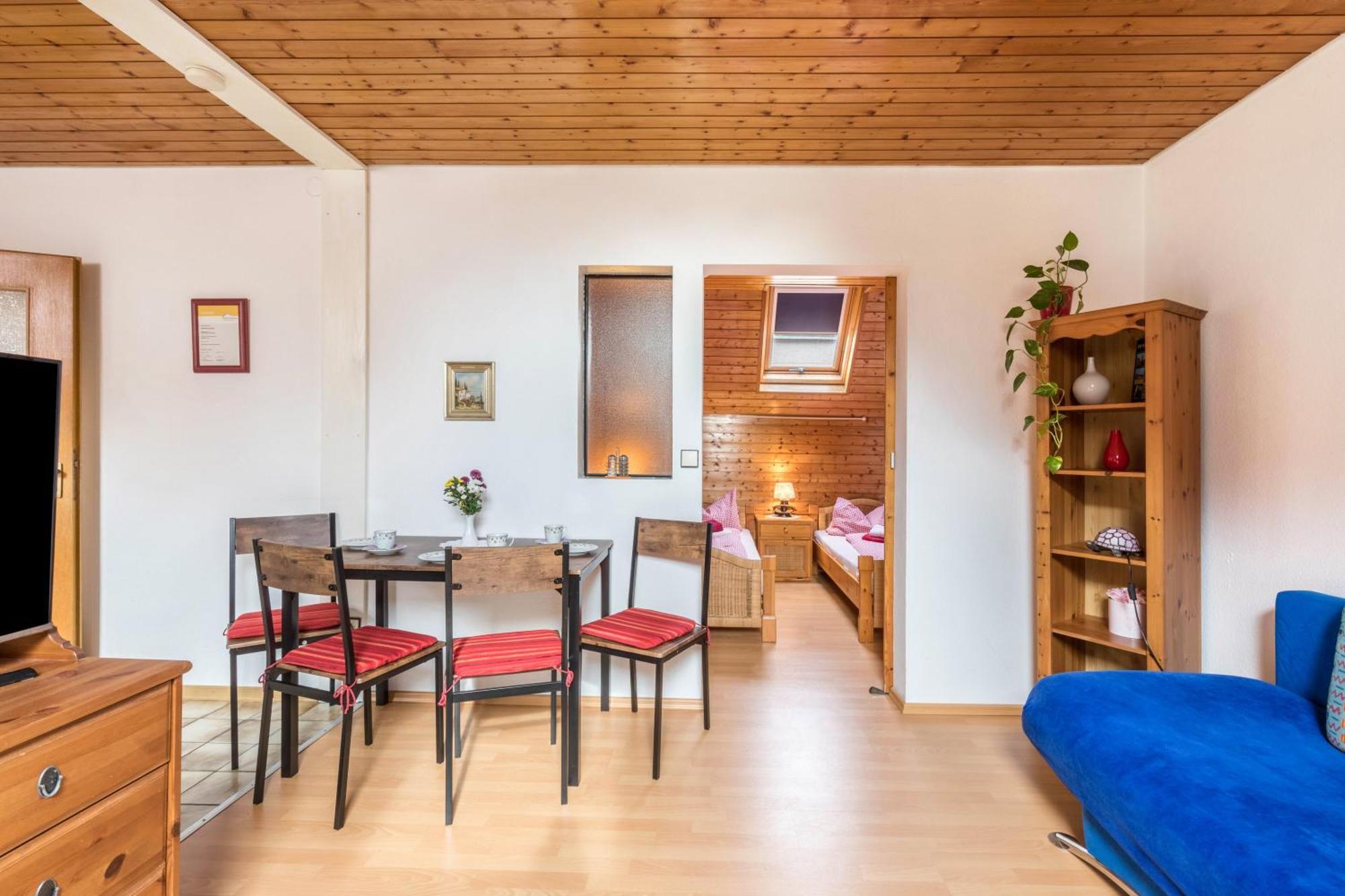 Apartmenthaus Ferienwohnungen Sila Weinstadt Eksteriør billede