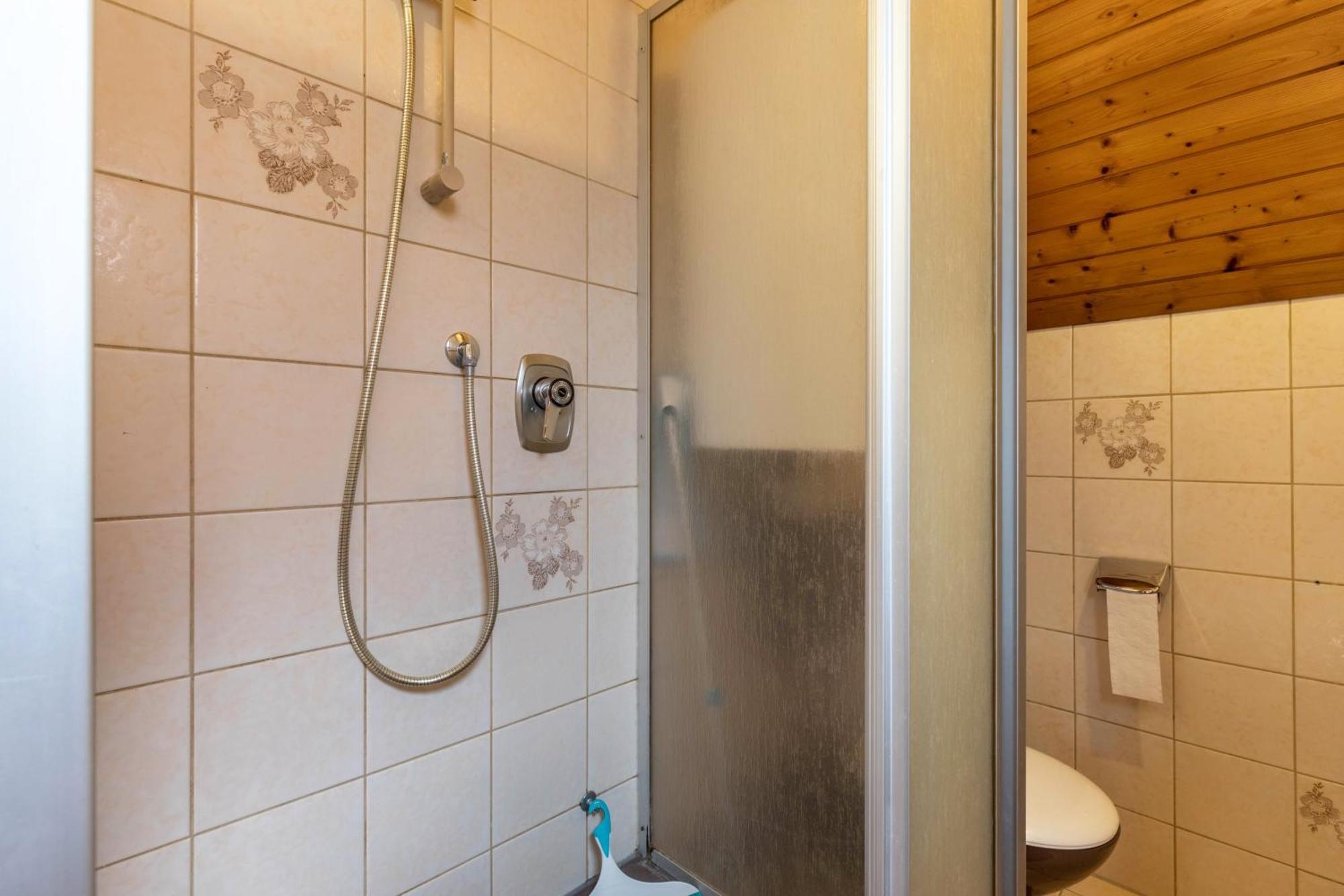 Apartmenthaus Ferienwohnungen Sila Weinstadt Eksteriør billede